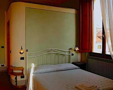 Moorings 3* Barga