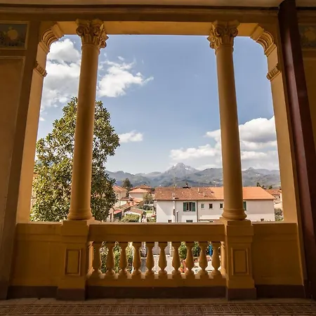 Moorings Barga