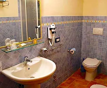 Hotel Moorings 3*