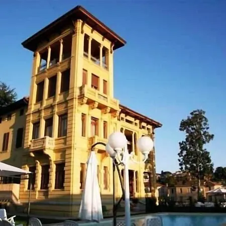 Moorings 3* Barga