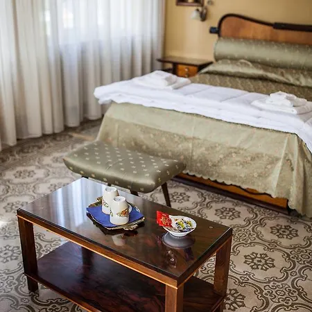 Moorings ホテル バルガ