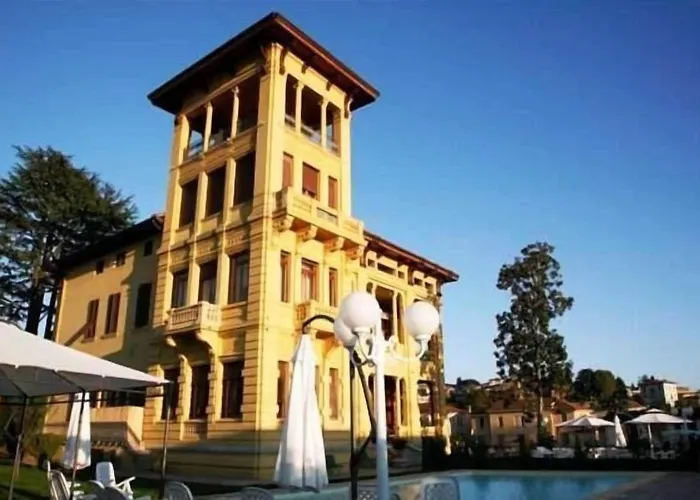 Moorings 3* Barga